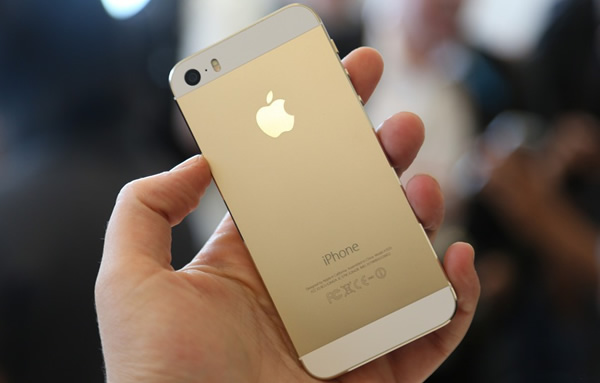 Apple lanza el esperado iPhone 5S