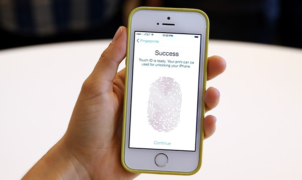 Apple se encuentra revisando diversos fallos de seguridad en iOS 7