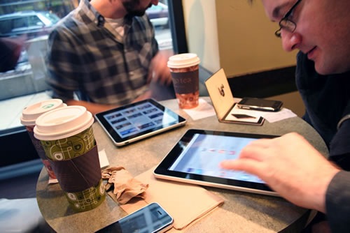 Usuarios de tablets son los que pasan mas tiempo en internet