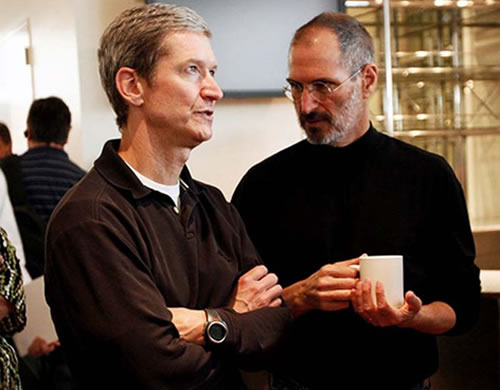 Steve Jobs renuncia como CEO de Apple