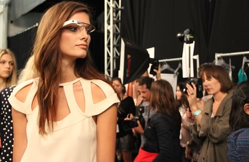 google-glass-nyfw_1-2012-09-10-18-52.jpg