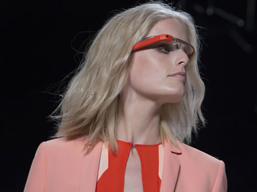 google-glass-nyfw_4-2012-09-10-18-52.jpg